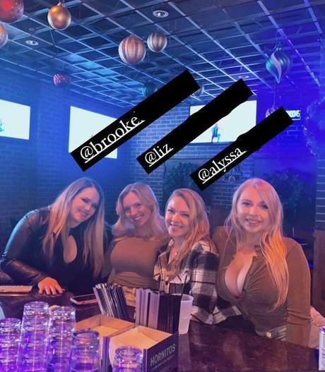 Rhiannon C model sexy image