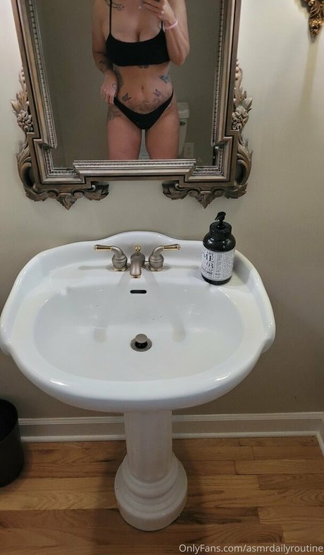 asian shemale onlyfans free sexy photo