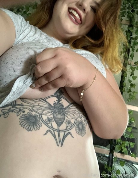 carnationkatie naked star photo