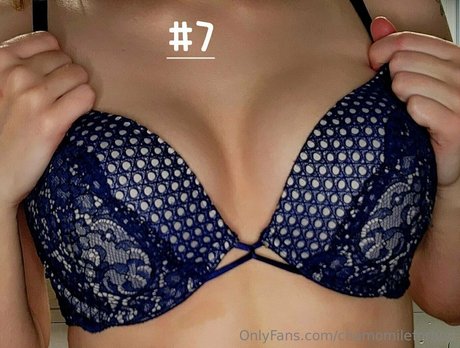 chamomileforbed model nude image