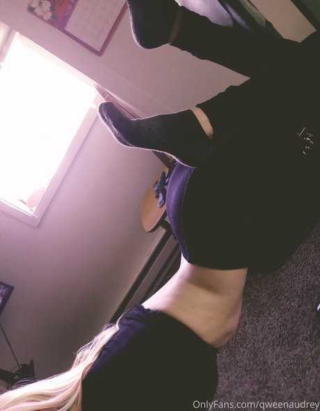 qweenaudrey pornstar beautiful image