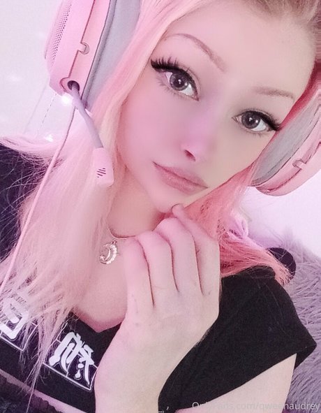 famous nude onlyfans erotic images