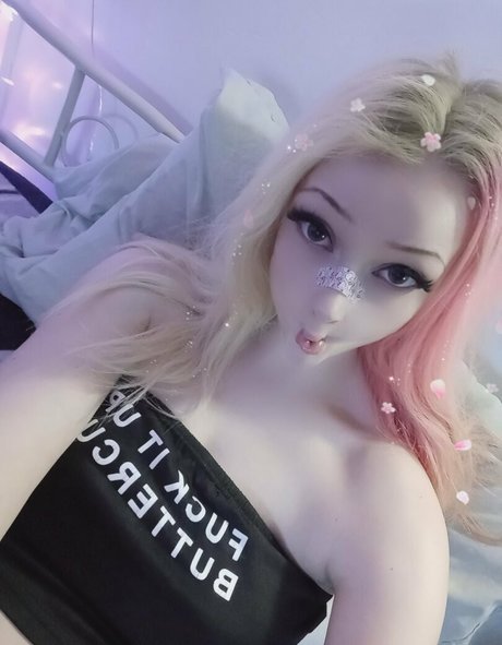 qweenaudrey adult star img