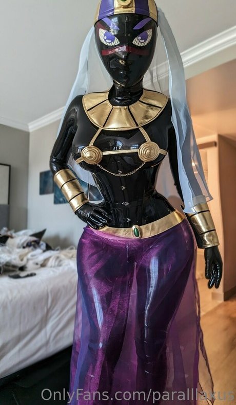 Paralllaxus model top pictures