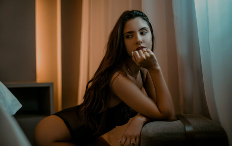 juliaby model pretty images