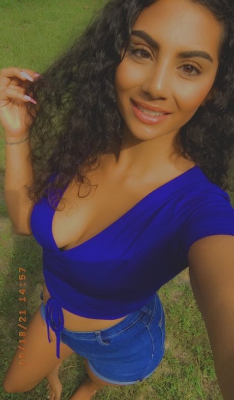 famous nude onlyfans free naked photo