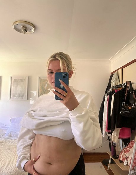 lightskin onlyfans free picture