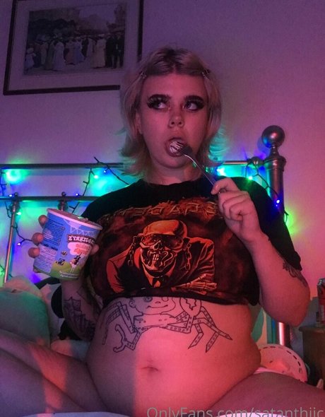 satanthiic erotic model archive