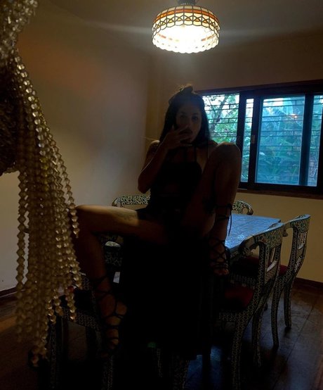 Lais Casanovas erotic model archive