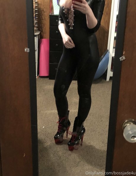 bossjade4ufree star nude pictures