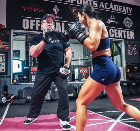 desilu limon model nude photo