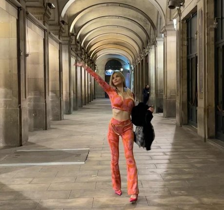 natnevv star erotic gallery