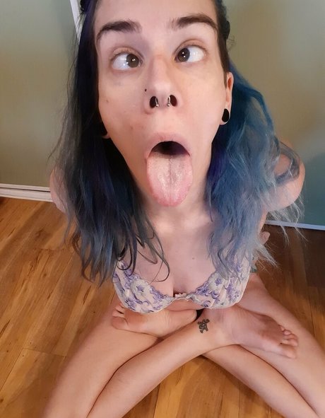 hippiefeet23 pornstar top pic