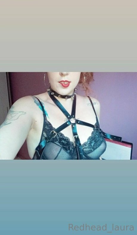 redheadlaura exclusive star photos