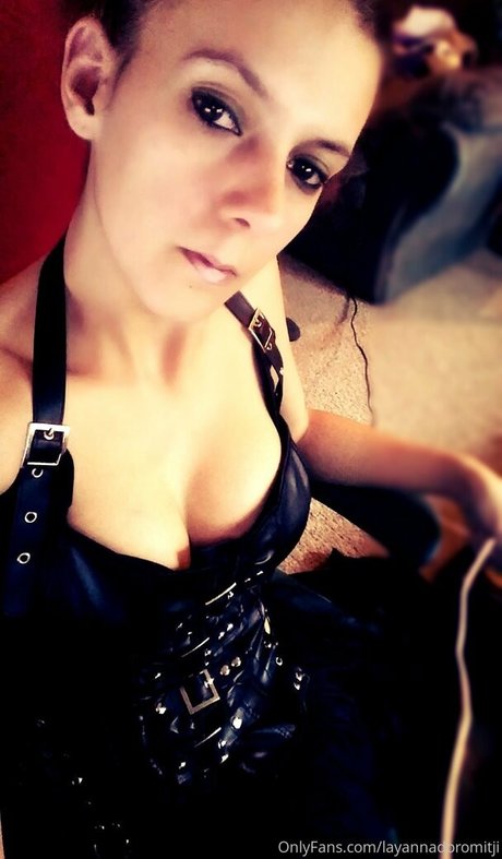 layannadoromitji sexy actress images