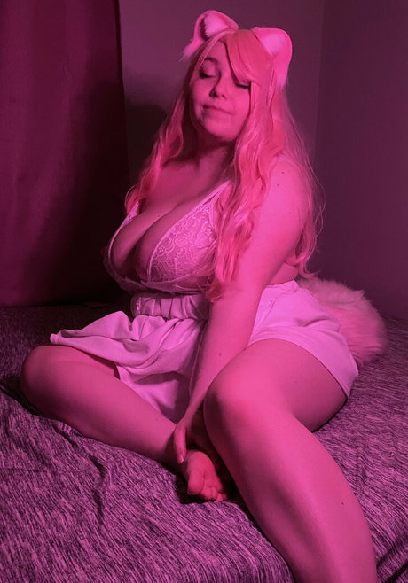 lilskoooonk porn actress photo