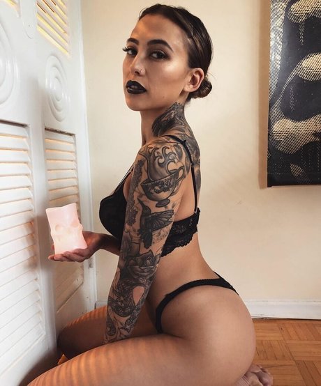 Hanako Elizabeth porn star galleries