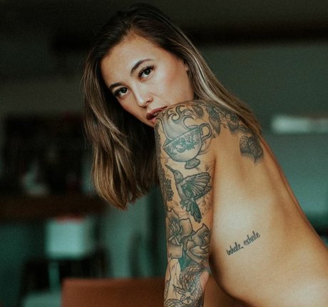 Hanako Elizabeth star sex photo