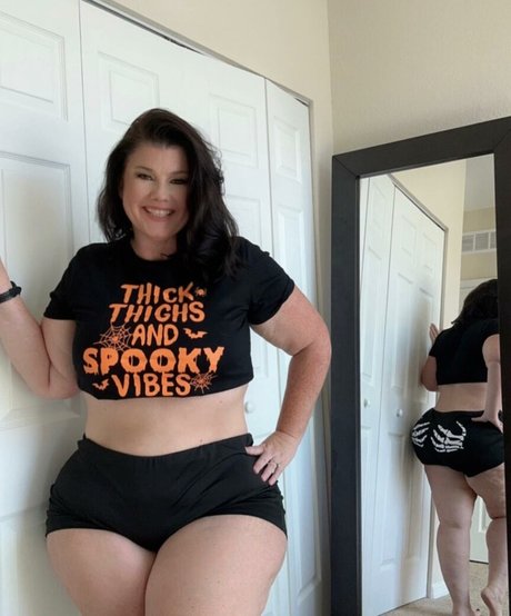 Crystal McBootay model pornographic archive