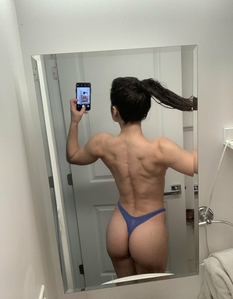 abbiemaley4free erotic star pic