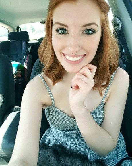 Heyitstangerine model free pics