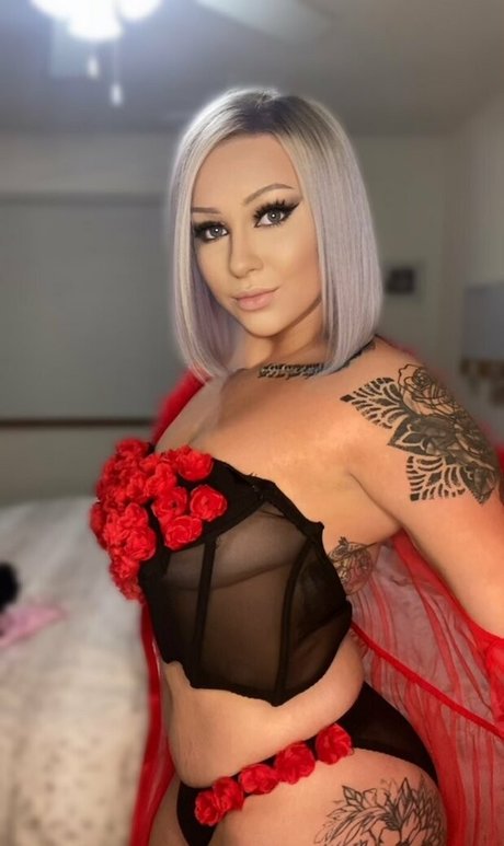 shemale cumshot onlyfans beautiful nude img