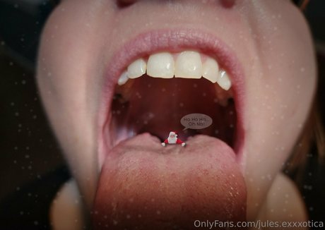 jules exxxotica pretty model photo