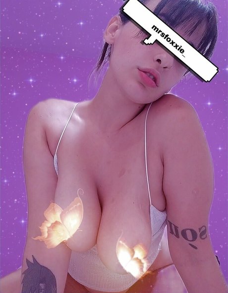 mrsfoxxie_ pornstar art galleries