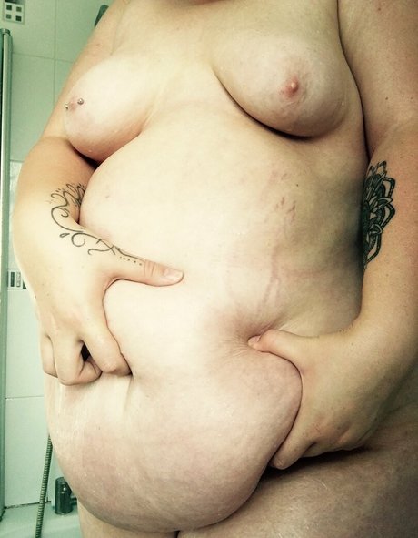 chubbycupcake nudes model img