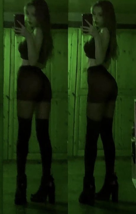 Trinitysdc erotic star image