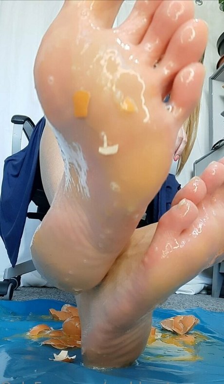 goddesstessaprag xxx actress image