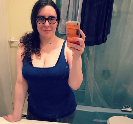 shemale handjob onlyfans hot sexy pics