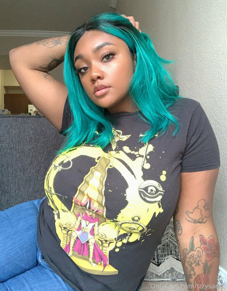 izzysaeko sex actress galleries