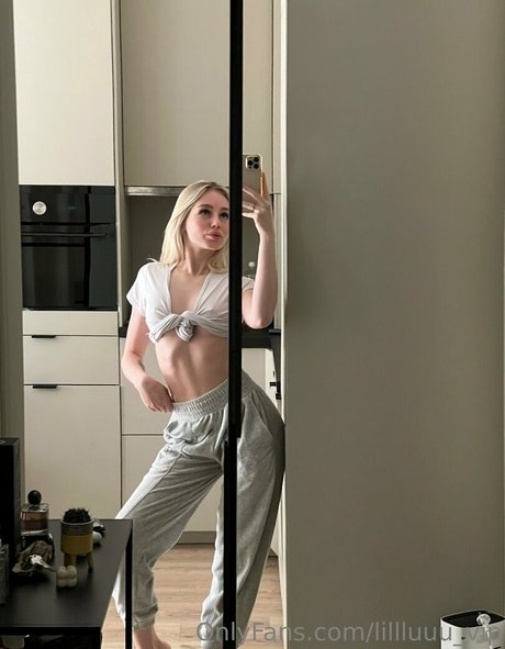 lillluuu vip exclusive pornstar photos