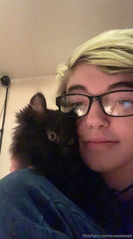 erasedweeaboo free pretty pornstar image