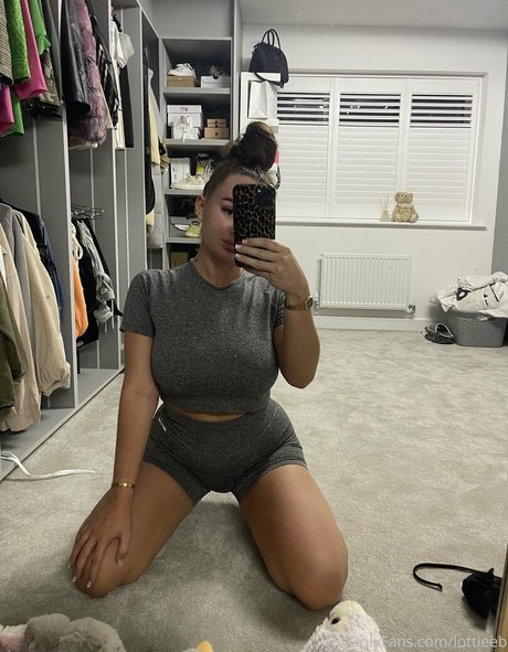 lottieeb exclusive pornstar pictures