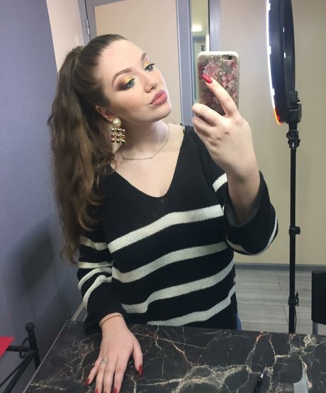 Sasha Shtern pornstar naked galleries