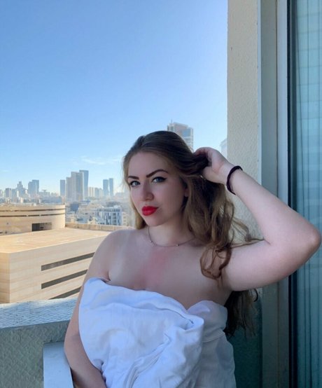 Sasha Shtern high quality model img