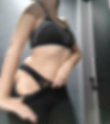 localpinkwitch model sex archive