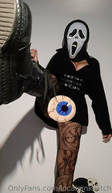 localpinkwitch adult model pic