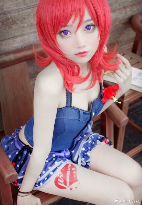 SeeU Cosplay model exclusive pictures