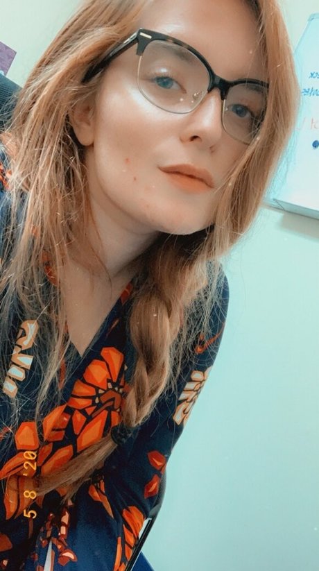 petite slut onlyfans hd photo