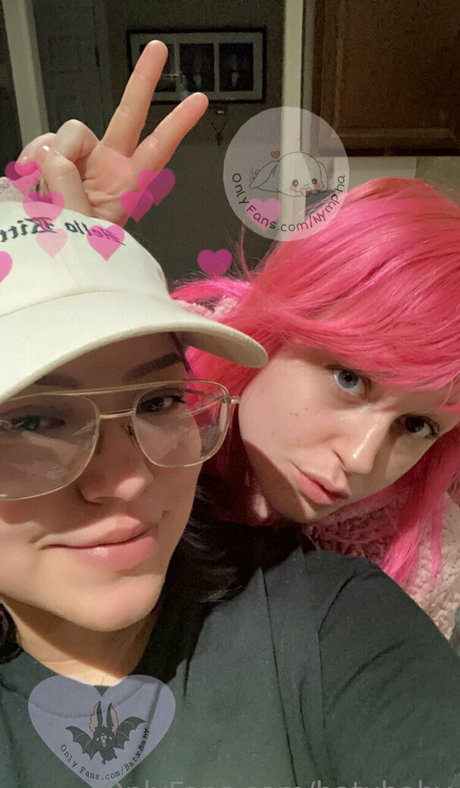 batxbaby nude model archive