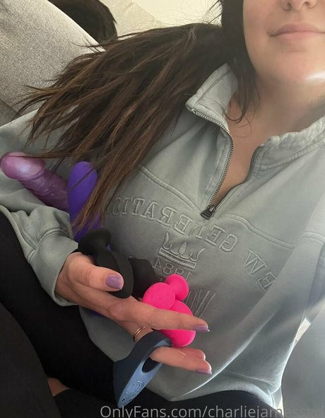 charliejamessyd pornstar nude galleries