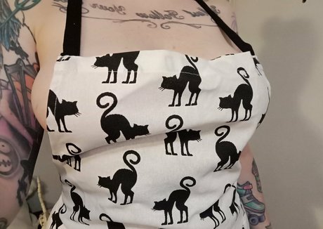 ladygraves naked actress pictures