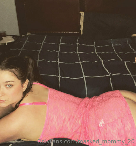 masked mommy 20 pornographic star img