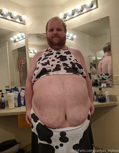 zadyas toybox model naked picture