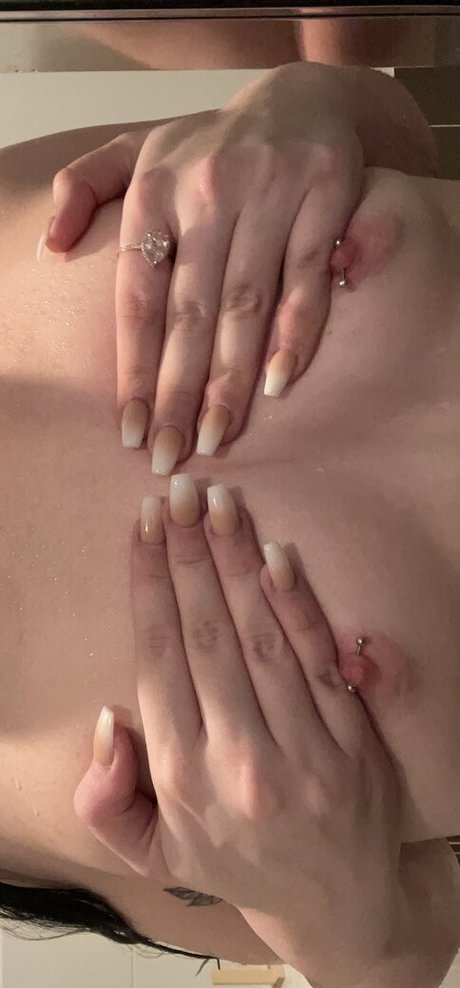 itsyagirlpaz adult actress archive