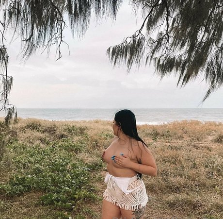 itsyagirlpaz pornstar hot image