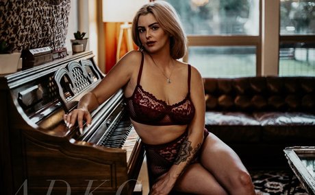 red hair onlyfans pretty img